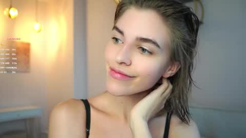 Alex online show from 09-17-25, 01:07