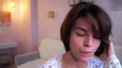 Alex online show from 10-04-25, 01:25