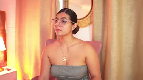 Snapshot of shelleymorell chatting on 07-10-26, 12:52 Transmission schedule Monday - Friday 715 am to 200 pm time Colombia online show from 07-10-26, 12:52