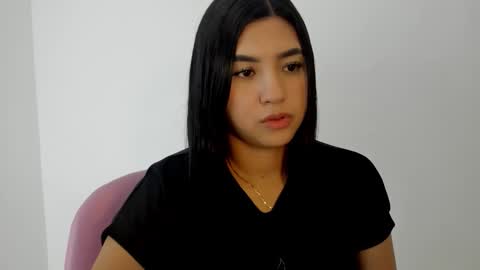   online show from 11-05-25, 04:23