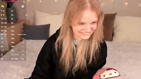 Snapshot of shellyboom chatting on 02-18-26, 08:27 shellyboom online show from 02-18-26, 08:27