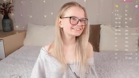 Snapshot of shellyboom chatting on 02-26-26, 06:51 shellyboom online show from 02-26-26, 06:51