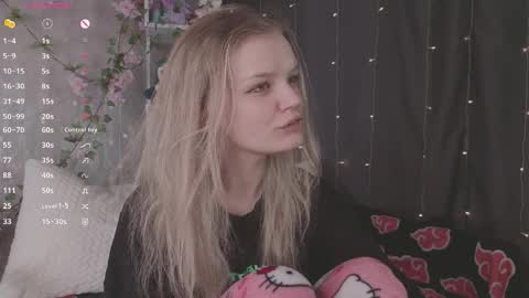 Snapshot of shellyboom chatting on 03-31-26, 06:41 shellyboom online show from 03-31-26, 06:41