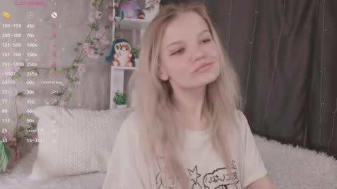 Snapshot of shellyboom chatting on 04-06-26, 07:04 shellyboom online show from 04-06-26, 07:04