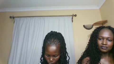 shelzee online show from 10-23-25, 05:44