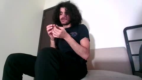 Snapshot of shenanig00n chatting on 10-25-25, 01:24 dl shenanigoon online show from 10-25-25, 01:24