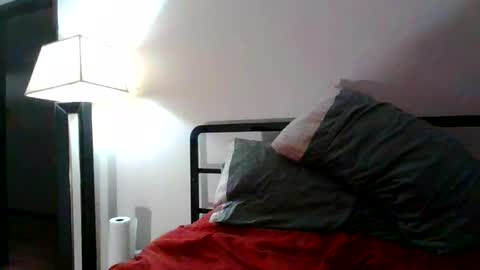 Snapshot of shenanig00n chatting on 11-21-25, 01:15 dl shenanigoon online show from 11-21-25, 01:15