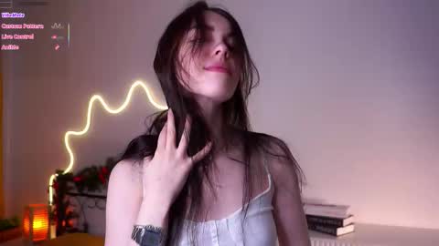 Snapshot of sheragroepper chatting on 02-01-26, 06:06 Mira online show from 02-01-26, 06:06