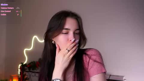 Snapshot of sheragroepper chatting on 02-06-26, 06:11 Mira online show from 02-06-26, 06:11