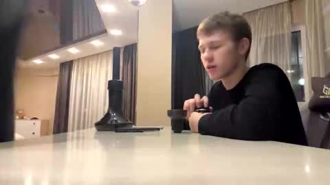 Snapshot of sherlockmax chatting on 11-07-25, 02:39 Max online show from 11-07-25, 02:39