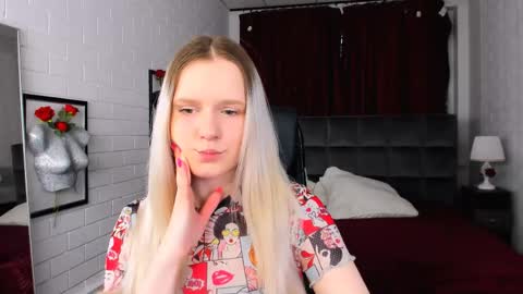 Snapshot of sherributlers chatting on 05-03-26, 05:13 Sweet Sherri online show from 05-03-26, 05:13