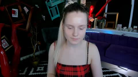 Snapshot of sherributlers chatting on 05-11-26, 04:04 Sweet Sherri online show from 05-11-26, 04:04