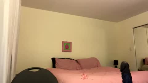 Snapshot of sherrisqs00 chatting on 02-15-26, 02:08 sherrisqs00 online show from 02-15-26, 02:08