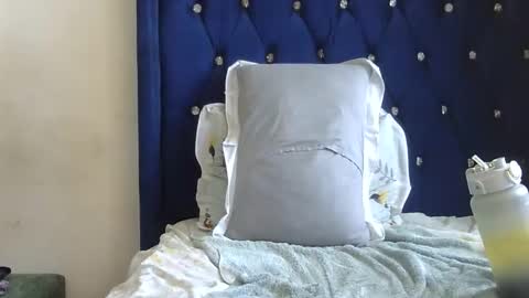 sherry_l online show from 11-23-25, 10:37