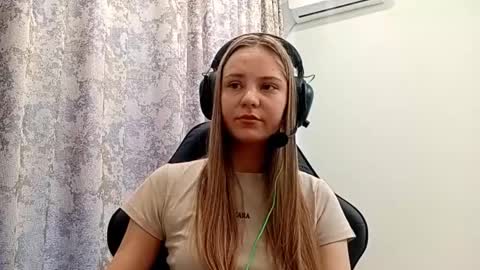 Lisa online show from 11-26-25, 06:25