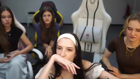 Sheryl online show from 09-10-25, 02:28