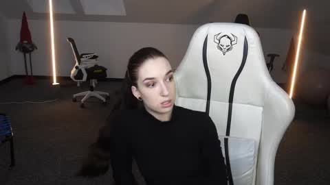 Sheryl online show from 10-05-25, 02:15