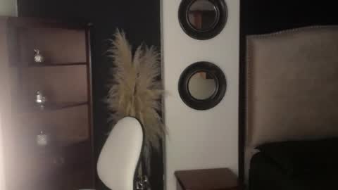 sheryl_jones online show from 10-18-25, 12:06