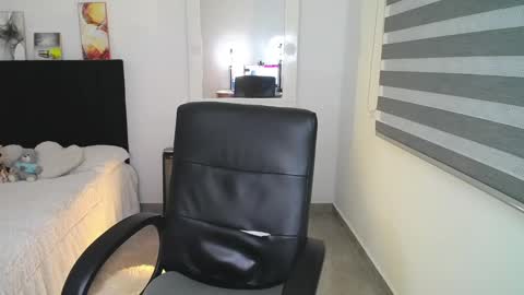 Sheryl Stone2 online show from 02-04-25, 06:25