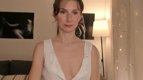 Snapshot of shesleepsnaked chatting on 03-08-26, 04:00 shesleepsnaked online show from 03-08-26, 04:00