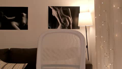 Snapshot of shesleepsnaked chatting on 03-10-26, 04:56 shesleepsnaked online show from 03-10-26, 04:56