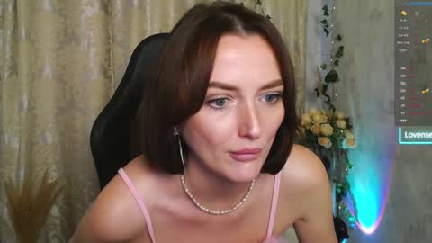 Snapshot of sheslike_firstlove chatting on 09-10-25, 04:07 Vanessa online show from 09-10-25, 04:07