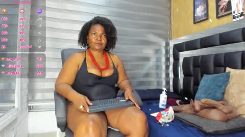 Snapshot of sheyla__ebony chatting on 03-27-26, 12:38 sheyla__ebony online show from 03-27-26, 12:38