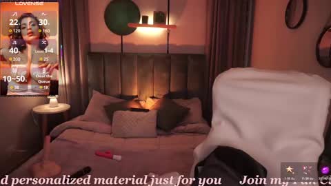 Snapshot of sheyla_hills_ chatting on 11-09-25, 04:22 Sheyla online show from 11-09-25, 04:22