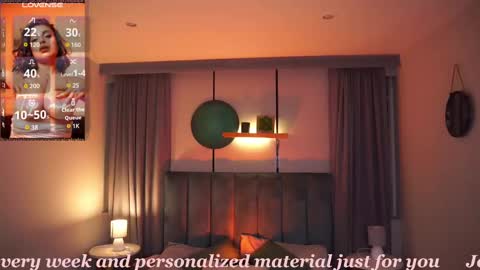 Snapshot of sheyla_hills_ chatting on 11-16-25, 03:56 Sheyla online show from 11-16-25, 03:56