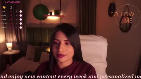 Snapshot of sheyla_hills_ chatting on 11-22-25, 04:22 Sheyla online show from 11-22-25, 04:22