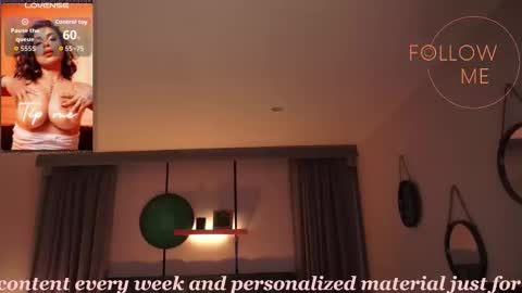 Snapshot of sheyla_hills_ chatting on 11-23-25, 03:50 Sheyla online show from 11-23-25, 03:50