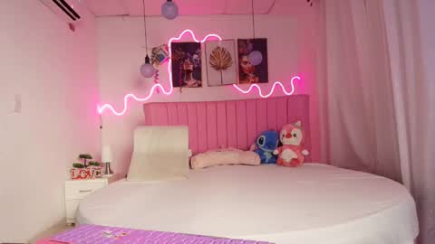 sheyla_vegas online show from 10-23-25, 04:45