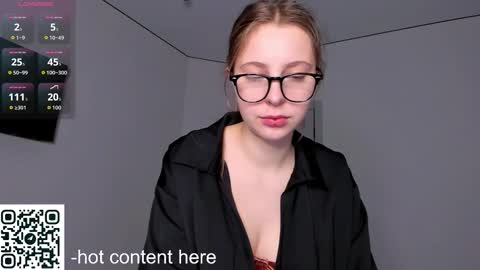 Snapshot of shh_sun chatting on 02-28-26, 09:21 Sun and Gangster online show from 02-28-26, 09:21