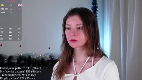 Snapshot of shickshackshock chatting on 01-09-25, 01:13 Iris online show from 01-09-25, 01:13