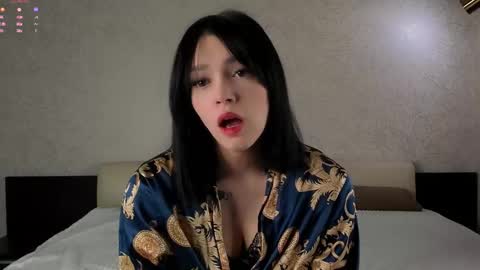 Iris online show from 11-25-25, 11:21