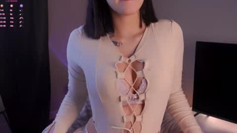 Iris online show from 11-28-25, 12:08