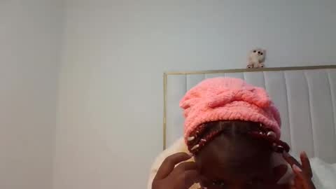 Shilla online show from 03-07-26, 07:33