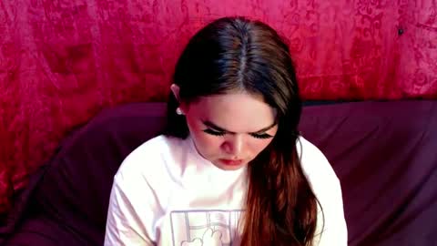 Snapshot of shimilove chatting on 12-23-24, 05:06 shimilove online show from 12-23-24, 05:06