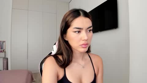 Shineel online show from 02-11-26, 05:12