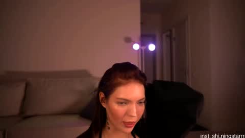 Snapshot of shiningstarrr chatting on 03-10-25, 06:34 Nika online show from 03-10-25, 06:34