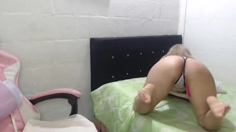 shira evans40 online show from 03-05-25, 12:38