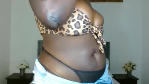 Snapshot of shiratie chatting on 05-19-26, 01:56 Shirat online show from 05-19-26, 01:56
