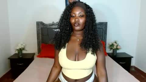 Snapshot of shiratie chatting on 06-08-26, 01:28 Shirat online show from 06-08-26, 01:28