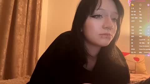 Snapshot of shirleyboulet chatting on 01-10-26, 09:05 Luna online show from 01-10-26, 09:05