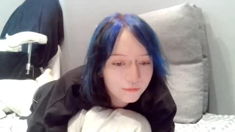 Snapshot of shirleyboulet chatting on 03-15-26, 04:46 Luna online show from 03-15-26, 04:46