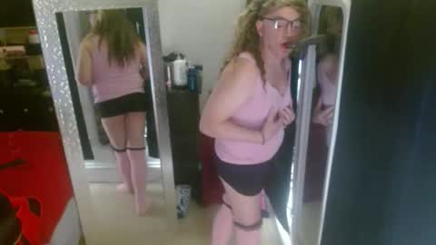 sarah online show from 03-24-26, 07:41