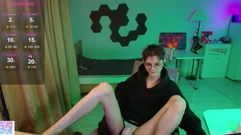 shiromy_ online show from 03-19-26, 06:12