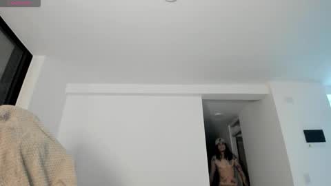 -- online show from 11-30-25, 12:36