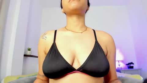 Snapshot of shizuka_11 chatting on 10-17-25, 11:13 shizuka 11 online show from 10-17-25, 11:13