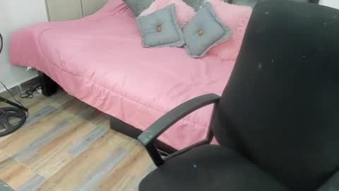 Snapshot of shofia_beltran chatting on 05-27-26, 07:11 Shofia Beltran online show from 05-27-26, 07:11